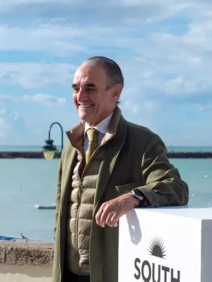 fb273df0-1790-40bb-a46a-b17ed78dffa0_16-9-discover-aspect-ratio_default_0